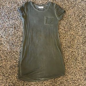 Mini Shortsleeve forest green dress size small women/juniors from local boutique